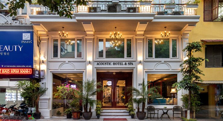Acoustic Hotel & Spa