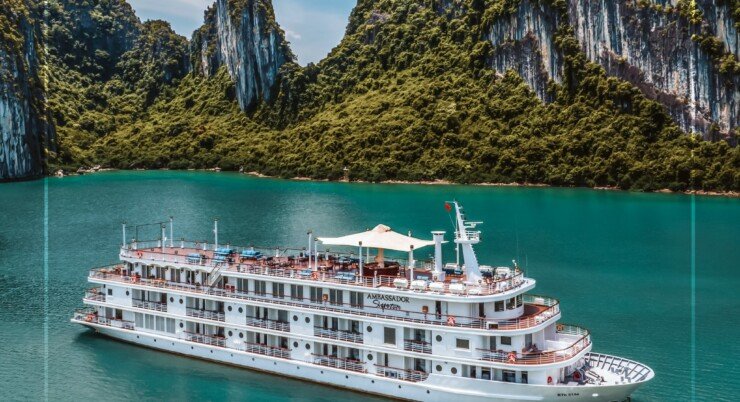 Embassador Halong: Experiencia de Lujo en un Crucero por la Bahía de Halong