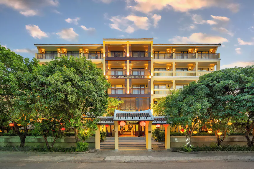 Hoi An Central Boutique Hotel & Spa – Tradición y elegancia en el alma de la ciudad antigua