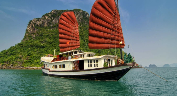 Indochina Junk – pionero en cruceros ecológicos en la bahía de Ha Long