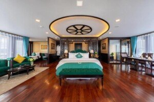 La Regina Legend room