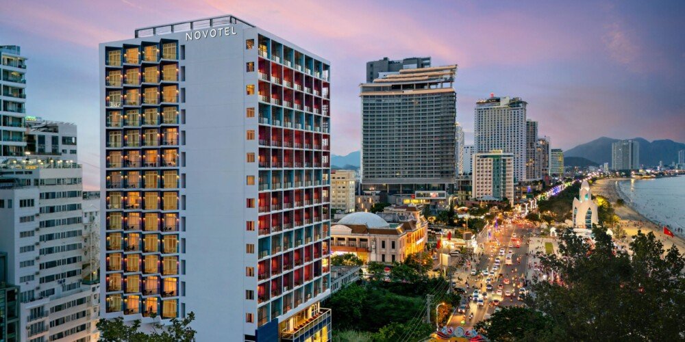 Novotel Nha Trang – Confort moderno frente al mar en el corazón de la ciudad