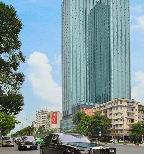 The Reverie Saigon Residential Suites – Lujo sin límites en el corazón vibrante de Saigón