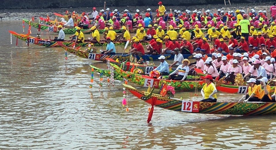 Festival de las Carreras de Botes Ngo – Un Destacado Cultural del Sur de Vietnam